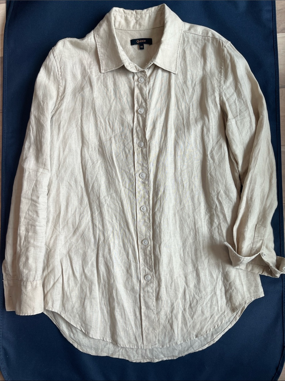 Quince 100% Linen Long Sleeve Roll-Tab Button-Up Shirt in Oatmeal Size XS - Picture 3 of 10